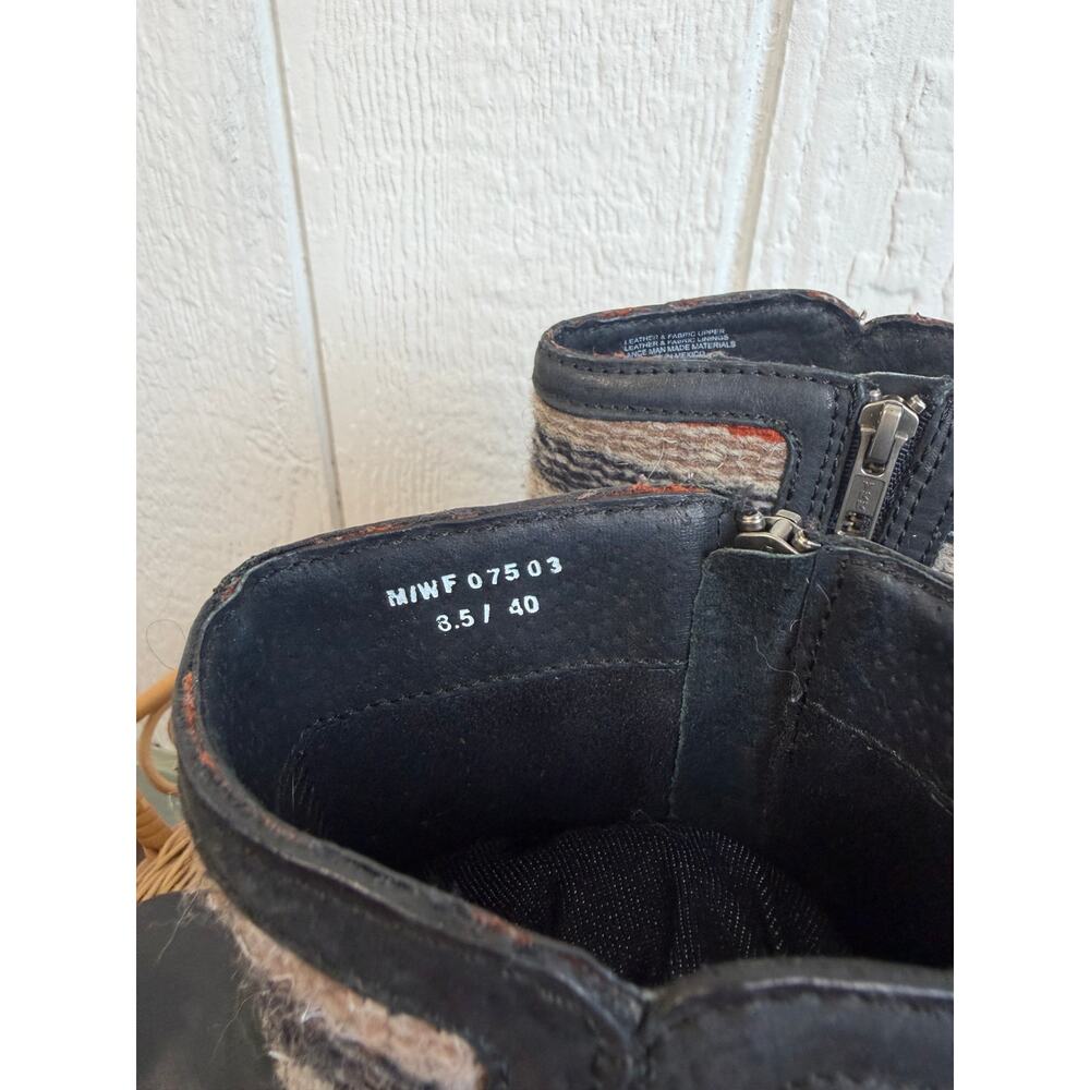 Born Panera Leather Wool Western Boho Aztec Boots, 8.5 - Picture 8 of 8